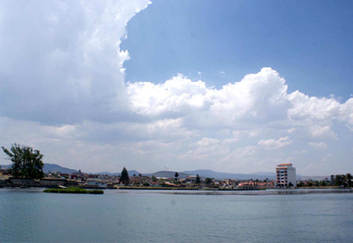 Hotel 9 Manantiales ชิกาฮัวปัน ภายนอก รูปภาพ